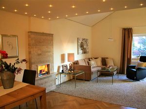 21649707-Suite-3-Lindau-300x225-1