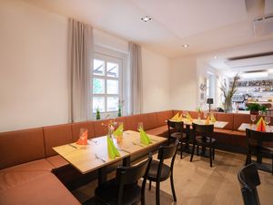 22207909-Suite-4-Oberkirch-300x225-5