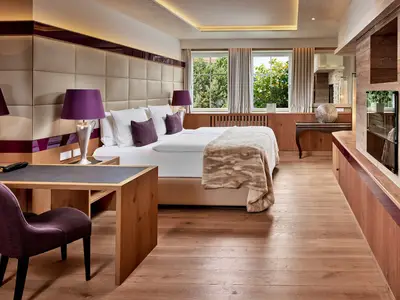 Übergroßes Boxspring-Bett