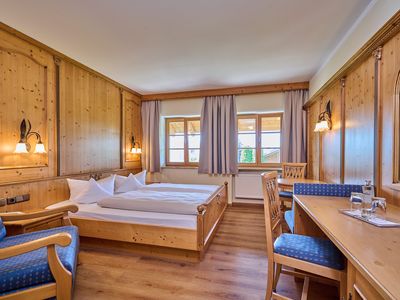 Doppelzimmer in Hotelbereich im Happinger Hof in Rosenheim