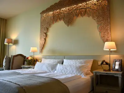 Romatiksuite Bett mit Beleuchtung