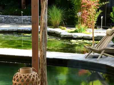 Wellnessgarten Blick in den Zengarten aus Sauna