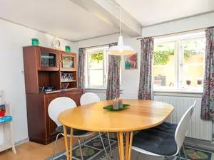Indoor Indoor