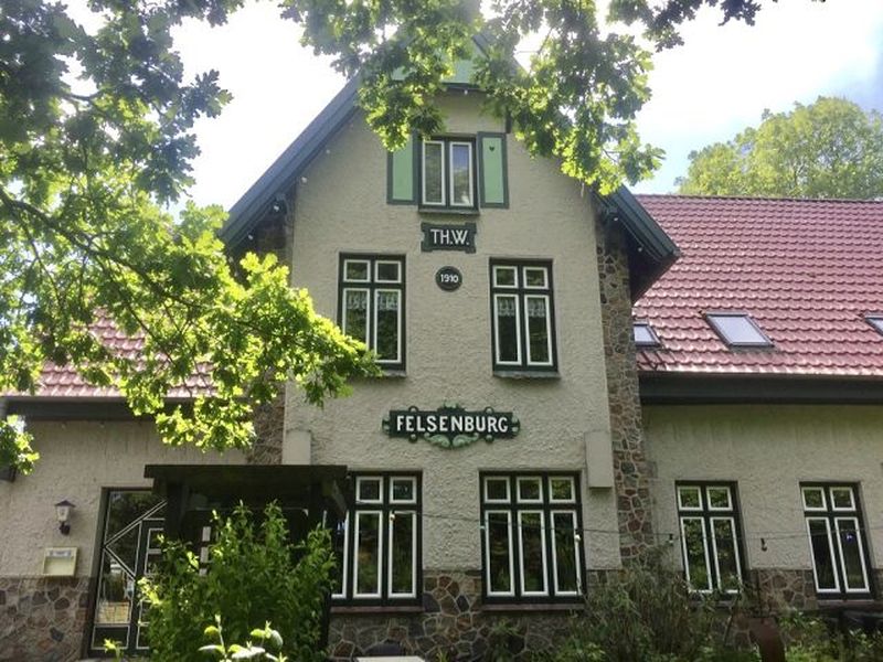 Willkommen in der Felsenburg