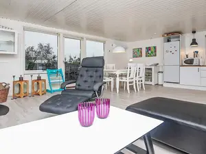 Indoor Indoor