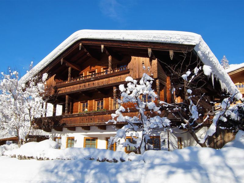 Connys Landhaus_Alpbachtal_Außen Winter