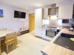 Küche und Essbereich