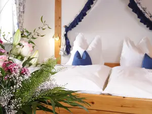 Lädt zum Träumen ein ... das Schlafzimmer mit viel Liebe zum Detail