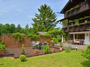 Haus Monika mit Gästeterrasse