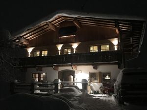 Almchalet-Zillertal-Ferienwohnungen-Winter