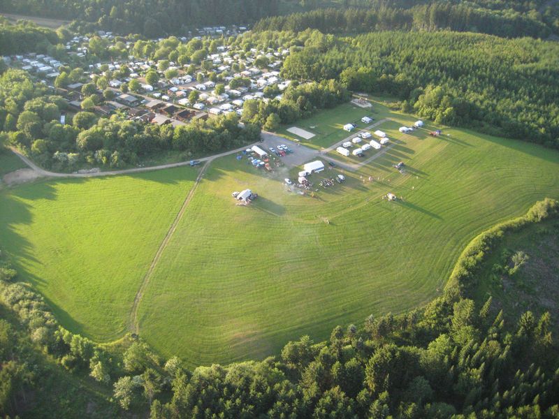 Campingplatz Hof Biggen - Mietwohnwagen Panoramawiese