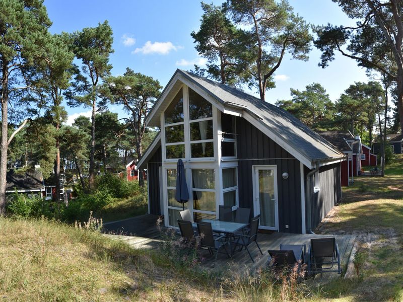 Außenansicht des Gebäudes. Haus Ostseeblick - Terasse