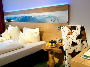 Doppelzimmer Alpenstil (upgrade auf Komfort)