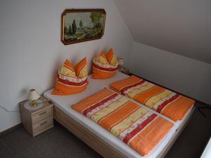 Schlafzimmer1