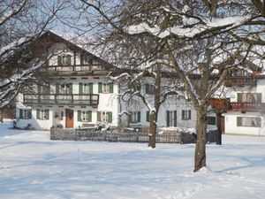 Der Wachingerhof im Winter