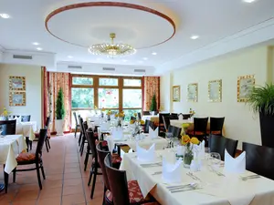Kur- & Thermalhotel Ludwig Thoma Restaurant Kur- & Thermalhotel Ludwig Thoma Restaurant