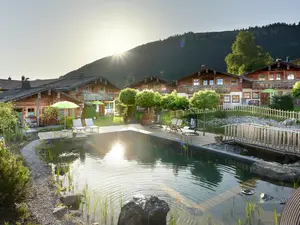 Chalet große Ansicht, Sonne Pool, Teich Chalets
