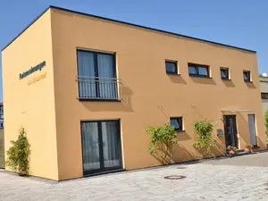 Ferienwohnung Genial Zentral - Hausansicht