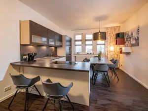 geräumige Wohnküche