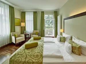 Deluxe Doppelzimmer mit Balkon und Elbblick