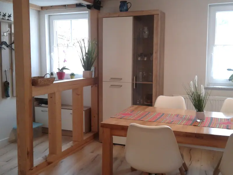 Photo, INSIDE, OUTSIDE