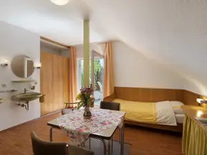 Photo, INSIDE, OUTSIDE