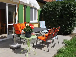 Ebeneerdige Terrasse mit eigenem Garten