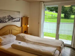 Schlafzimmer mit Tarrassenzugang