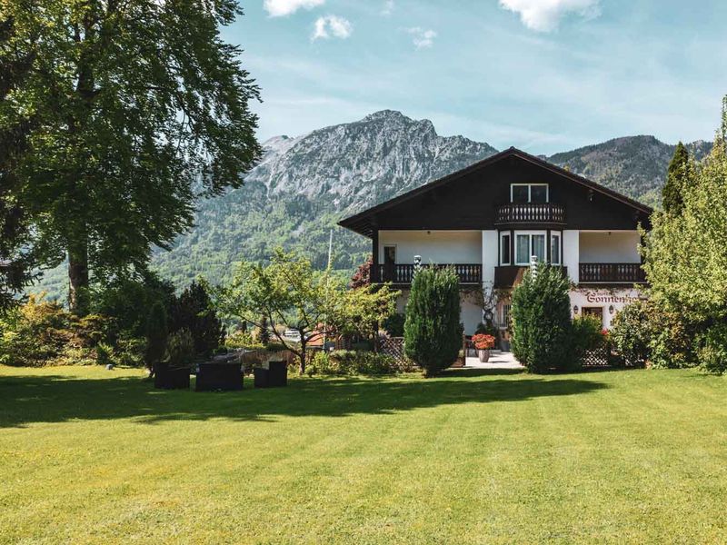 Garten mit Blick auf den Hochstaufen