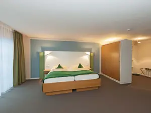 Barrierefreies Doppelzimmer - Doppelbett Barrierefreies Doppelzimmer - Doppelbett
