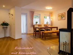 Esszimmer mit Kamin
