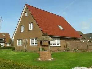 Außenansicht des gepflegten Einfamilienhauses mit Ferienwohnung im Obergeschoss Außenansicht des gepflegten Einfamilienhauses mit Ferienwohnung im Obergeschoss