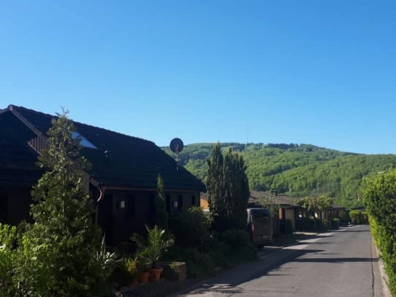 Unser Ferienhaus Rhönblick in Bischofsheim/Haselbach mit Kreuzberg