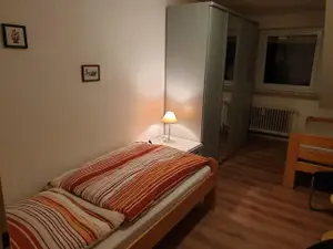 Schlafzimmer 1 mit zwei Einzelbetten Schlafzimmer 1 mit zwei Einzelbetten