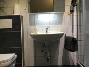 Dusche/WC FEWO 2