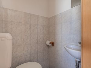 Badezimmer mit Dusche