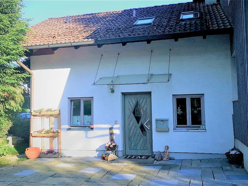 Ferienhaus "Im Inntal dahoam" Außenansicht Hof Ferienhaus "Im Inntal dahoam" Außenansicht Hof