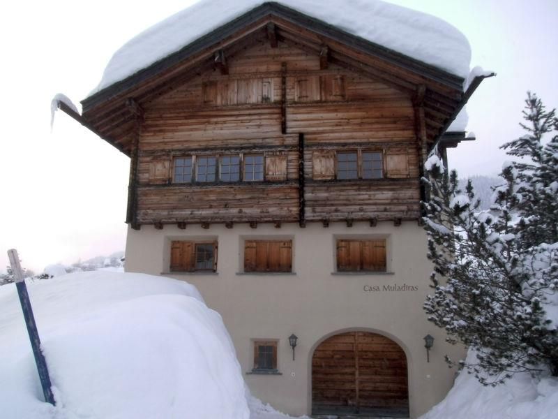 Ferienwohnung Casa Muladiras Sutter - Ansicht Sommer