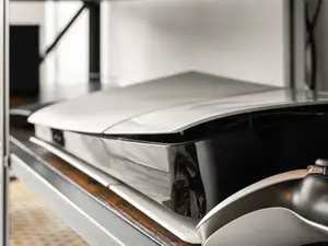 PS5 mit 2 Controllern und Spielen