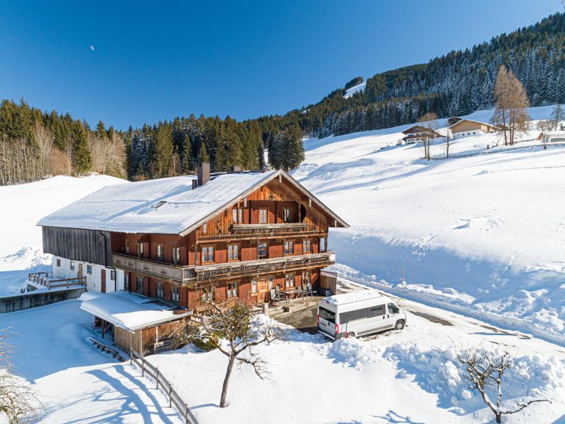 Außenseite Ferienhaus [Winter]