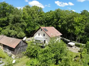 3000 m² großes Grundstück