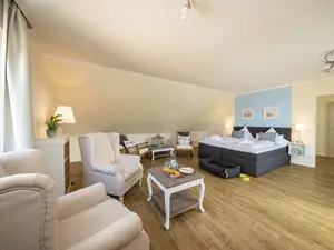 ausreichend Sitzgelegenheiten zum Ausruhen und Entspann