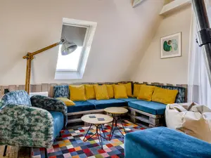 Kombinierbarer Wohn- und Schlafraum