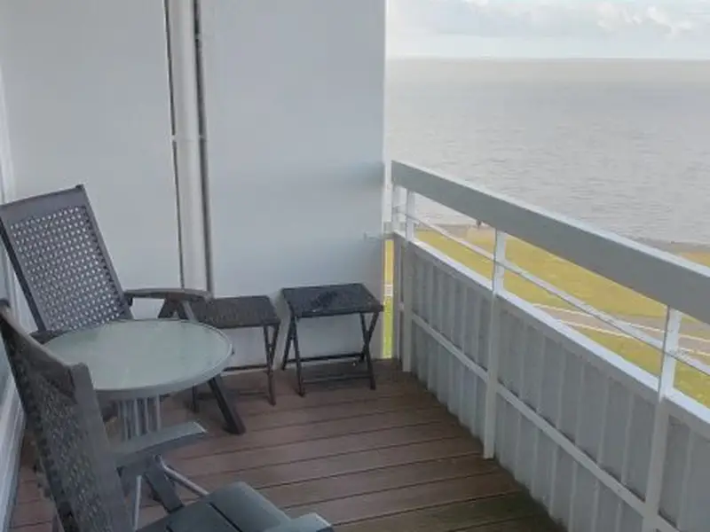 Balkon mit Meerblick