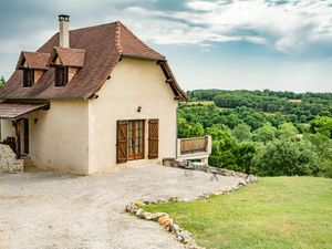 Außenseite Ferienhaus [Sommer]