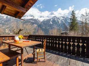 Wunderschöne Terrasse mit Blick auf den Mont Blanc