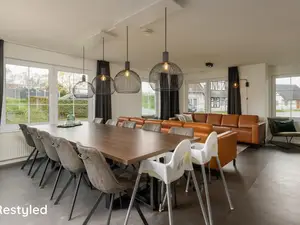 DiningRoom