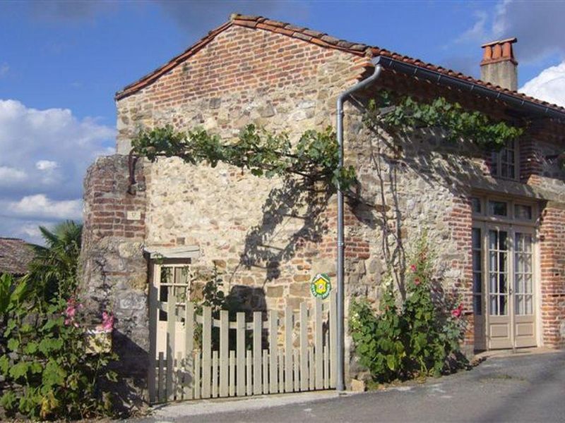 Au Grain de Sel Gîte Cordes Sur Ciel, Tarn, G763