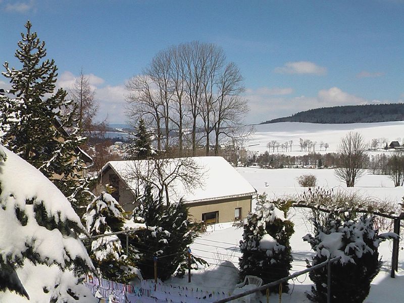 das gemütliche Ferienhaus im Winter