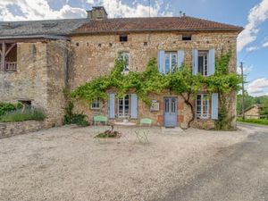 Außenseite Ferienhaus [Sommer]